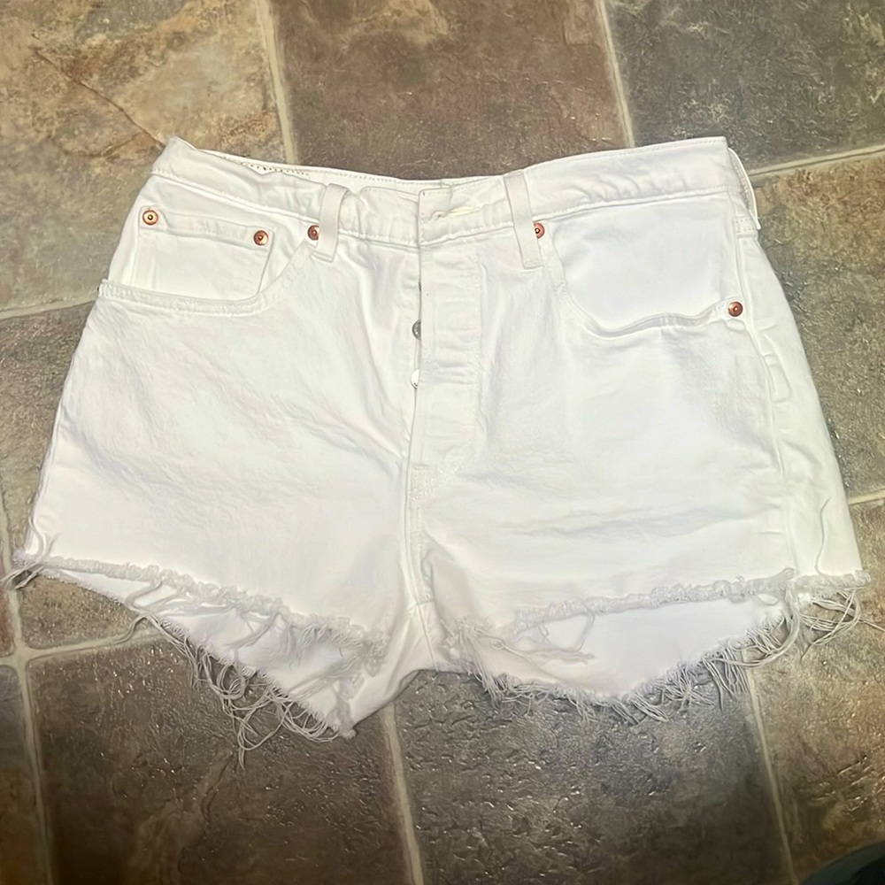 Levi's Women's White Denim Shorts - size 10/30